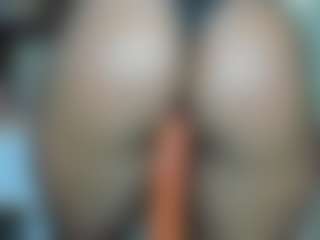 tykitaa's Live Sex Cam Show