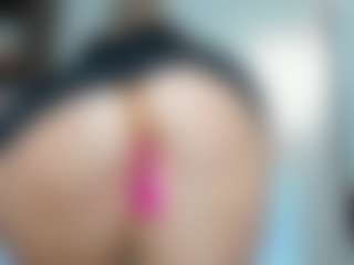 tykitaa's Live Sex Cam Show