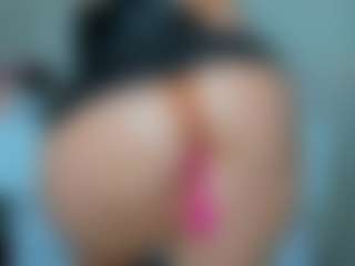 tykitaa's Live Sex Cam Show