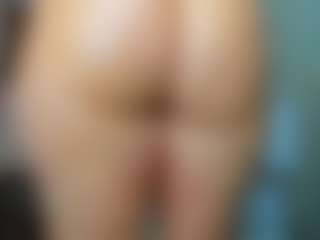 tykitaa's Live Sex Cam Show