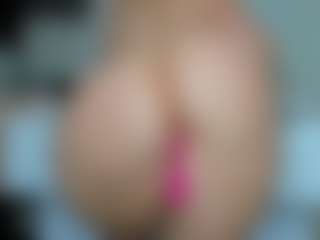 tykitaa's Live Sex Cam Show