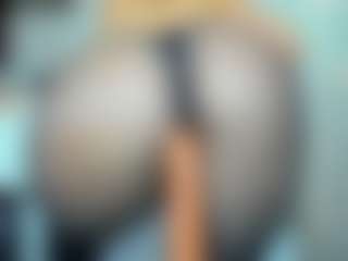tykitaa's Live Sex Cam Show