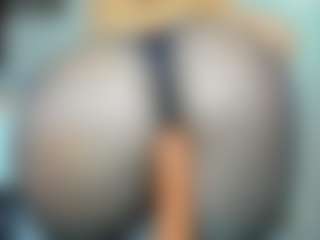 tykitaa's Live Sex Cam Show