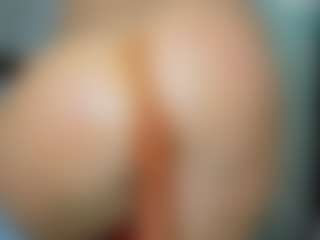 tykitaa's Live Sex Cam Show