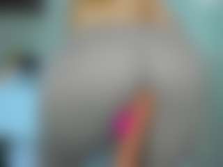 tykitaa's Live Sex Cam Show