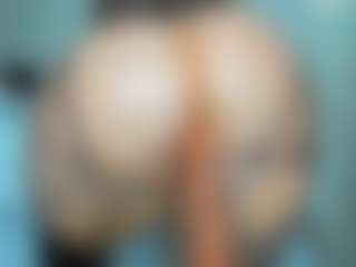 tykitaa's Live Sex Cam Show