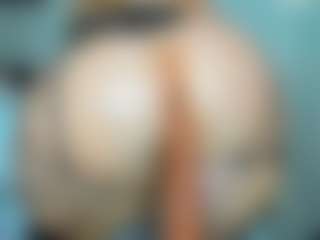 tykitaa's Live Sex Cam Show