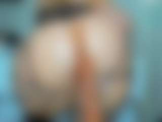 tykitaa's Live Sex Cam Show