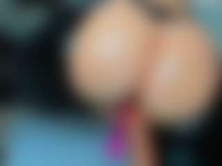 tykitaa's Live Sex Cam Show