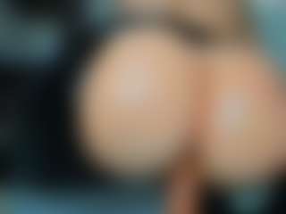 tykitaa's Live Sex Cam Show