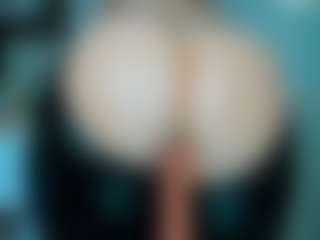 tykitaa's Live Sex Cam Show