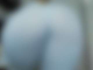 tykitaa's Live Sex Cam Show