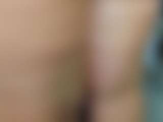 tykitaa's Live Sex Cam Show