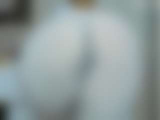 Live cam show with tykitaa - Shaved Pussy on livesexfox.com