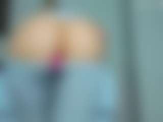 tykitaa's Live Sex Cam Show
