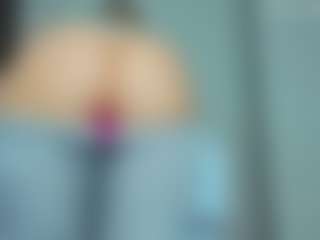 tykitaa's Live Sex Cam Show