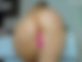 tykitaa's Live Sex Cam Show
