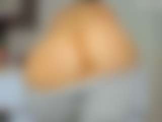 Live cam show with tykitaa - Squirt on StripNow