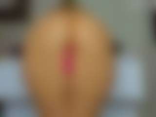 tykitaa's Live Sex Cam Show