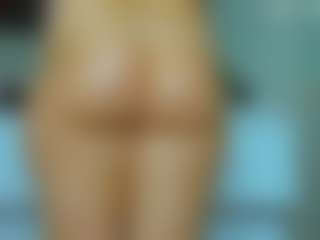 tykitaa's Live Sex Cam Show
