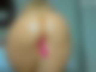 tykitaa's Live Sex Cam Show