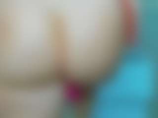 tykitaa's Live Sex Cam Show