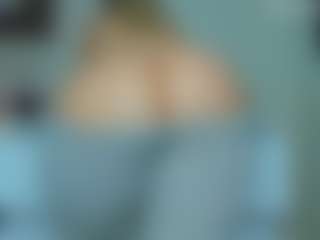 tykitaa's Live Sex Cam Show