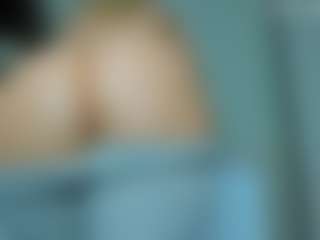 tykitaa's Live Sex Cam Show