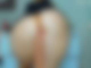 tykitaa's Live Sex Cam Show