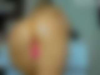 tykitaa's Live Sex Cam Show