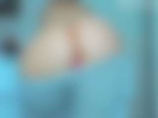 Live cam show with tykitaa - Ass Bouncing on camwithhim.com