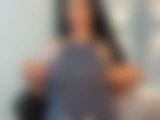 Live cam show with ashly-moonn - Moaning on AdultVida.com