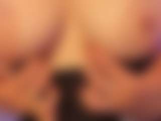 ashly-moonn's Live Sex Cam Show