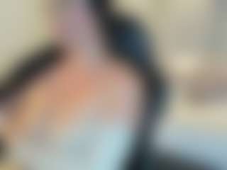 Live cam show with ashly-moonn - White on StripNow | colombia