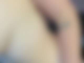 ashly-moonn's Live Sex Cam Show