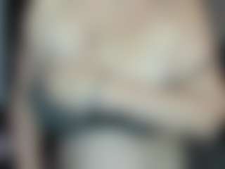 ashly-moonn's Live Sex Cam Show