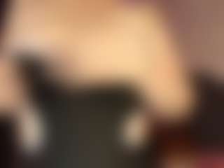 ashly-moonn's Live Sex Cam Show