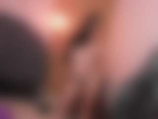 ashly-moonn's Live Sex Cam Show