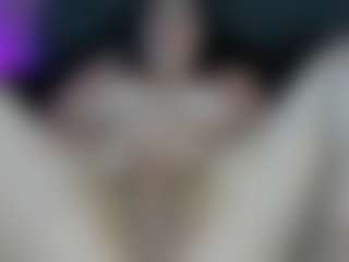 ashly-moonn's Live Sex Cam Show