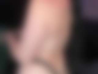 ashly-moonn's Live Sex Cam Show