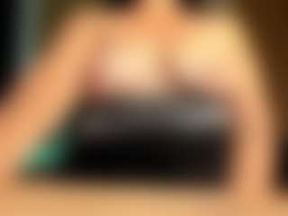 ashly-moonn's Live Sex Cam Show