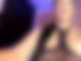 ashly-moonn's Live Sex Cam Show