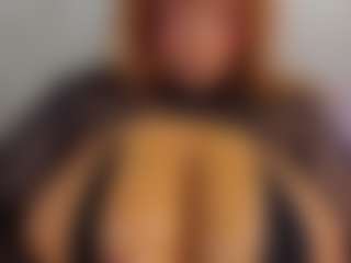 Show live cam dengan Beyonce03 - Bedroom Brown Hair di Camsoda