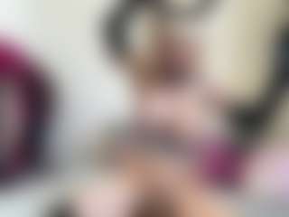 bratzdollchloe's Live Sex Cam Show