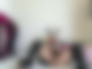 bratzdollchloe's Live Sex Cam Show