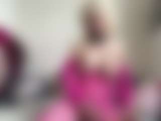 bratzdollchloe's Live Sex Cam Show