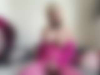 bratzdollchloe's Live Sex Cam Show
