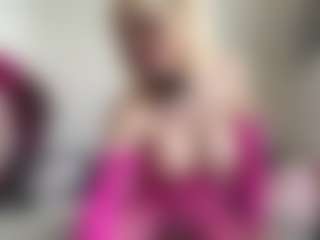 bratzdollchloe's Live Sex Cam Show