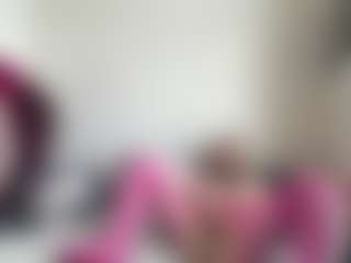 bratzdollchloe's Live Sex Cam Show