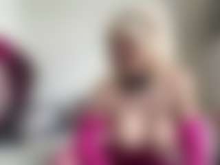 bratzdollchloe's Live Sex Cam Show